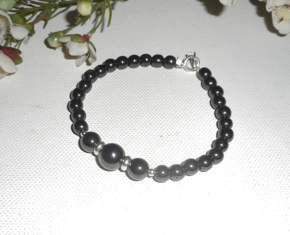 Pulsera con piedras de hematites y plata 925