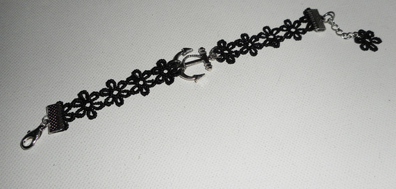 Original pulsera con ancla y encaje negro