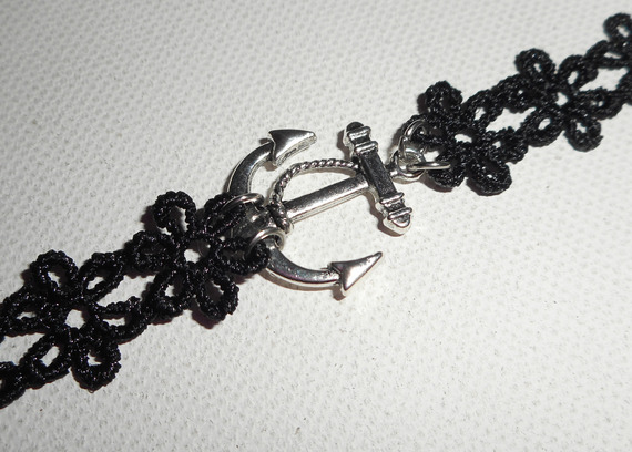 Original pulsera con ancla y encaje negro