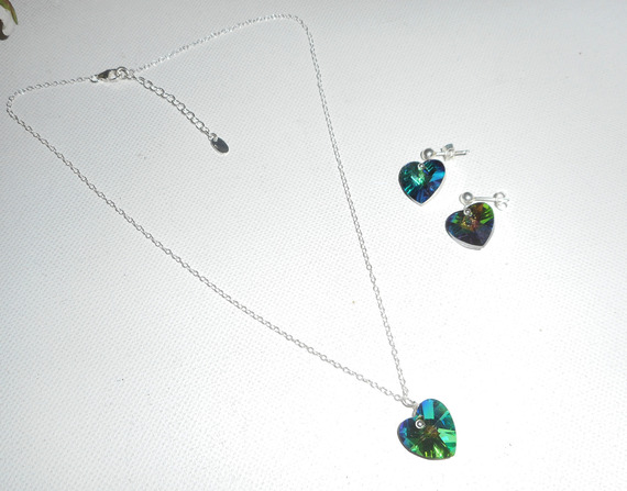 Conjunto Colgante corazón verde con cristal de Swarovski en cadena de plata 925