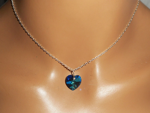 Colgante corazón azul con cristal Swarovski en cadena de plata 925