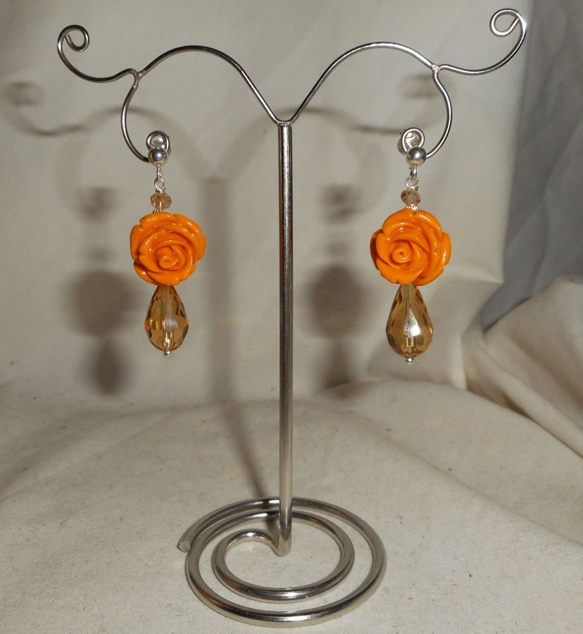 Pendientes con rosa mostaza y gotas de cristal de bohemia, plata 925