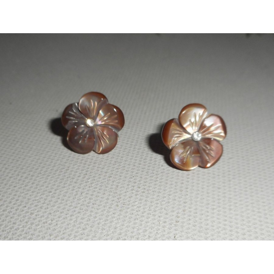 Pendientes con flor de nácar marrón, plata 925