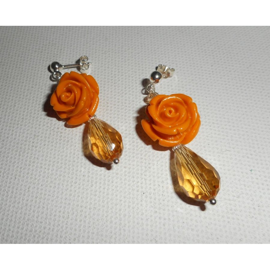 Pendientes con rosa mostaza y gotas de cristal de bohemia, plata 925