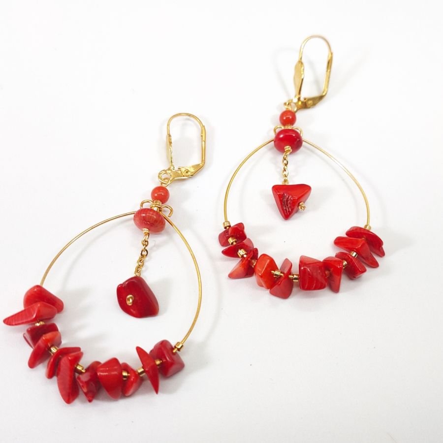 Pendientes de gorgona roja 