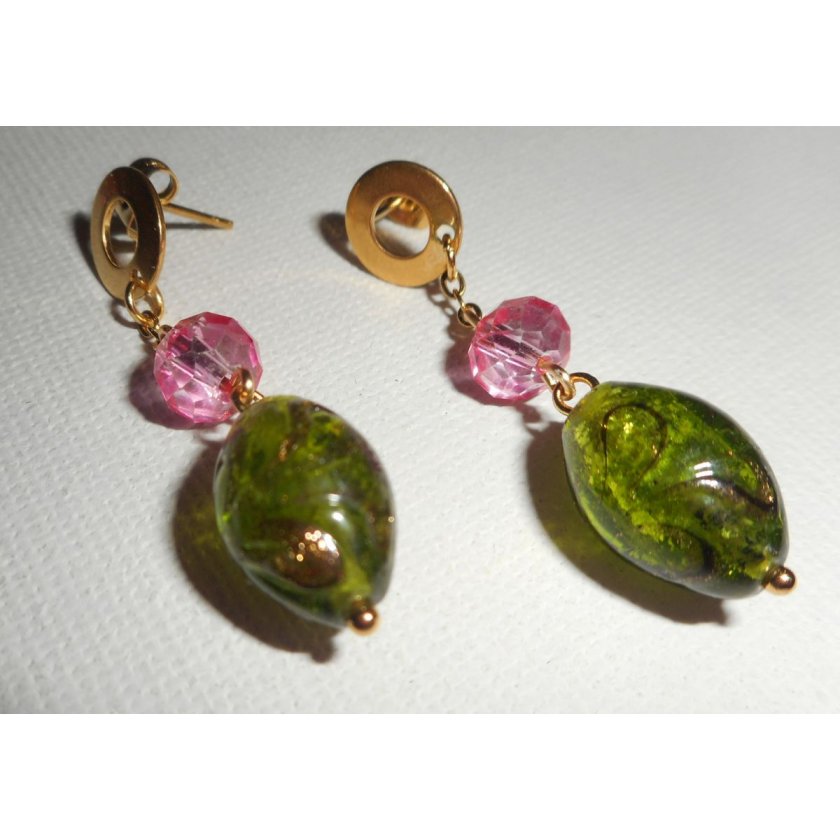 Pendientes de cristal y vidrio verde y rosa