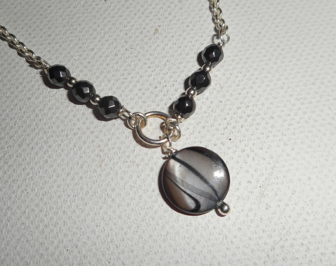 Pulsera/tobillera original de plata 925 con piedras de nácar gris y hematites