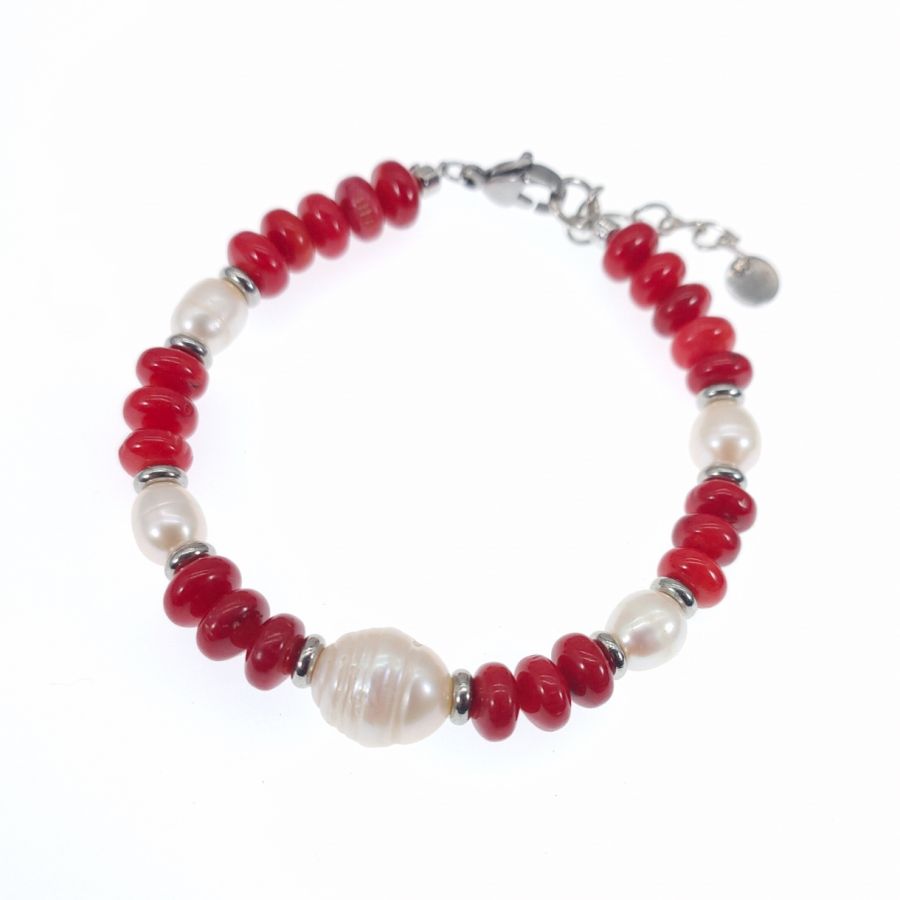 Pulsera de perlas cultivadas y gorgonias rojas