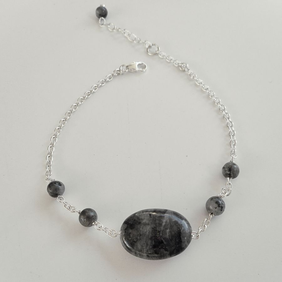 Pulsera de piedra labradorita gris en cadena de plata 925