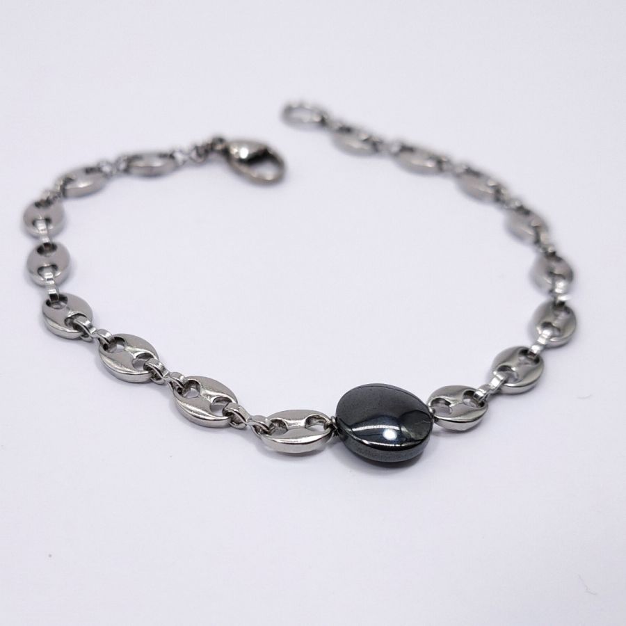 Pulsera de piedras planas de hematites en cadena de acero en grano de café 