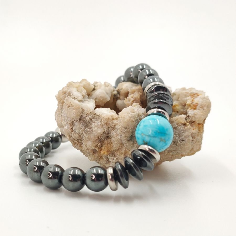 Pulsera con piedras de hematites gris y amazonita azul