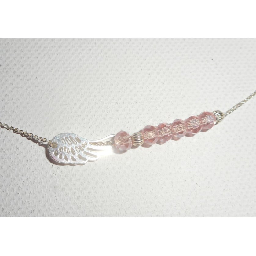 Collar gargantilla de plata 925 con ala pequeña y cuentas de cristal rosa