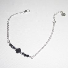 Pulsera de flores y piedras hematites en cadena de plata 925