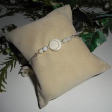 Pulsera ojo de Santa Lucía con cuentas de nácar en cadena de plata 925