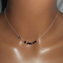 Collar gargantilla de plata 925 con cruz de cristal negro y cuentas