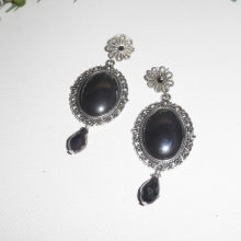 Pendientes con cabujón de piedra hematites en metal plateado