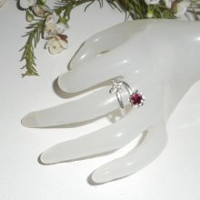 Anillo original de plata 925 con flor de cristal y mariposa